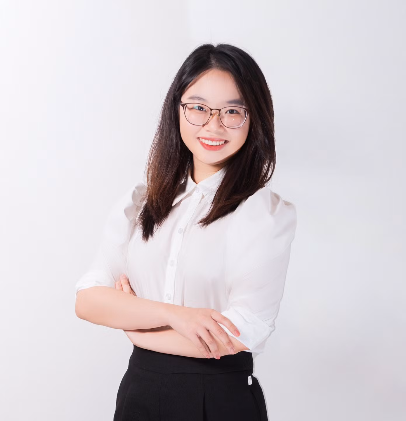 Chị Phan Đức Thảo Nguyên - Phó Chủ tịch Hội Sinh viên trường ĐH Kinh tế, (ĐHQG Hà Nội). Chị Phan Đức Thảo Nguyên - Phó Chủ tịch Hội Sinh viên trường ĐH Kinh tế, (ĐHQG Hà Nội).