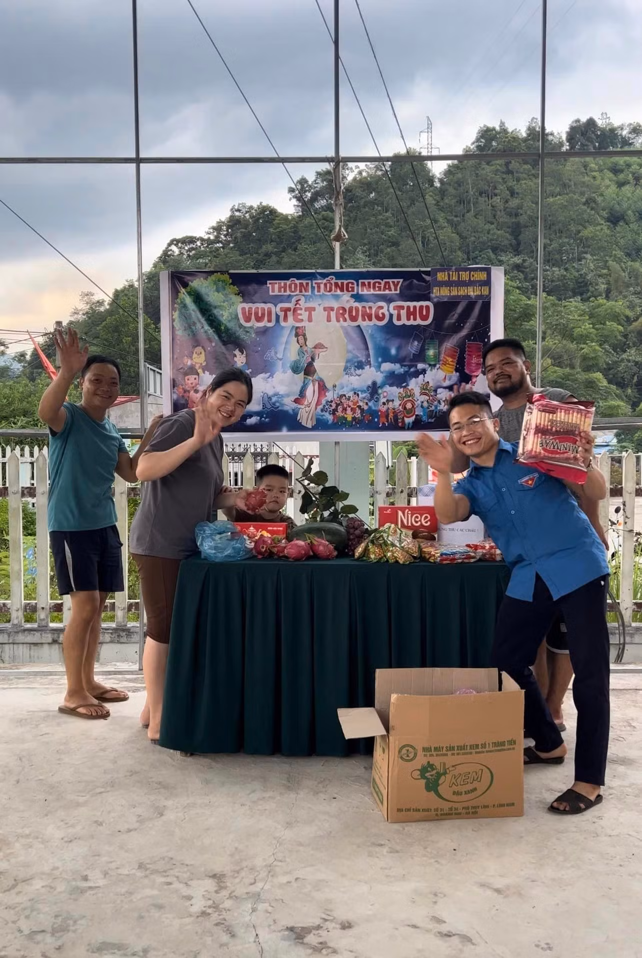 Gia đình anh Đại thường xuyên quảng bá, giới thiệu đặc sản Bắc Kạn lên mạng xã hội.