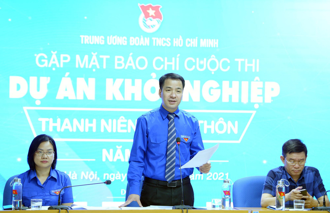 Anh Ngô Văn Cương, Bí thư T.Ư Đoàn thông tin tại buổi họp báo cuộc thi.