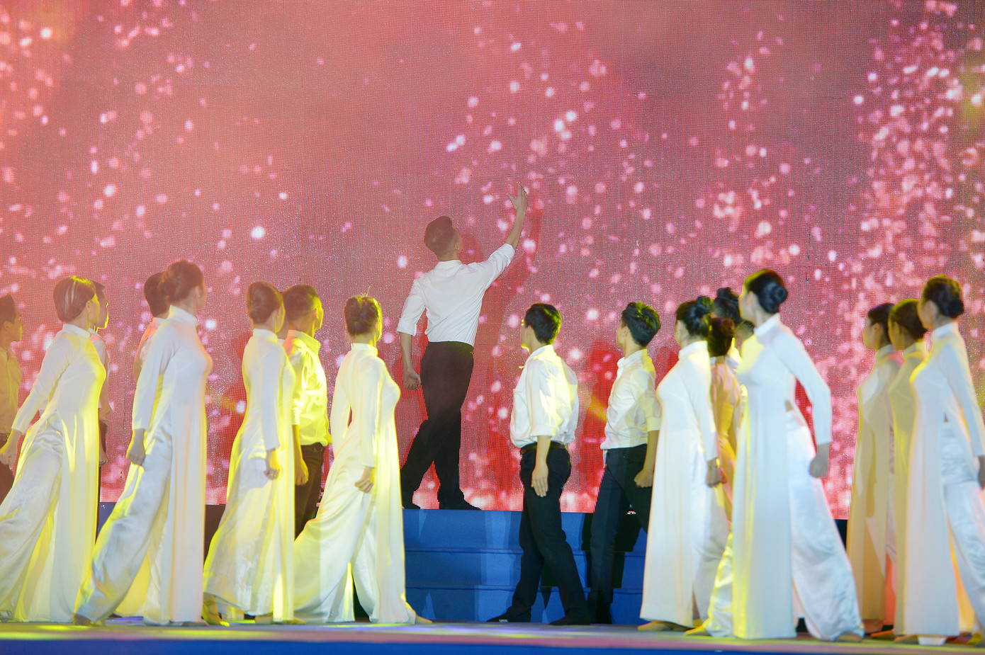 Trần Văn Ơn - người thanh niên tiêu biểu cho lòng yêu nước và ý chí đấu tranh bất khuất của học sinh, sinh viên, sau khi đã dũng cảm hứng chịu những xô đẩy và dùi cui để che chở cho các em học sinh nhỏ tuổi hơn đã bị trúng đạn. Anh hy sinh vào lúc 15 giờ 30 phút chiều ngày 9/1/1950 khi chưa tròn 19 tuổi. Cái chết của anh đã gây tiếng vang lớn, có tác động rộng khắp trong phong trào đấu tranh của dân chúng Sài Gòn sau đó.