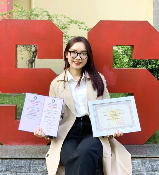 Nguyễn Kim Anh (trường ĐH KHXH&NV, ĐHQG Hà Nội). Nguyễn Kim Anh (trường ĐH KHXH&NV, ĐHQG Hà Nội).