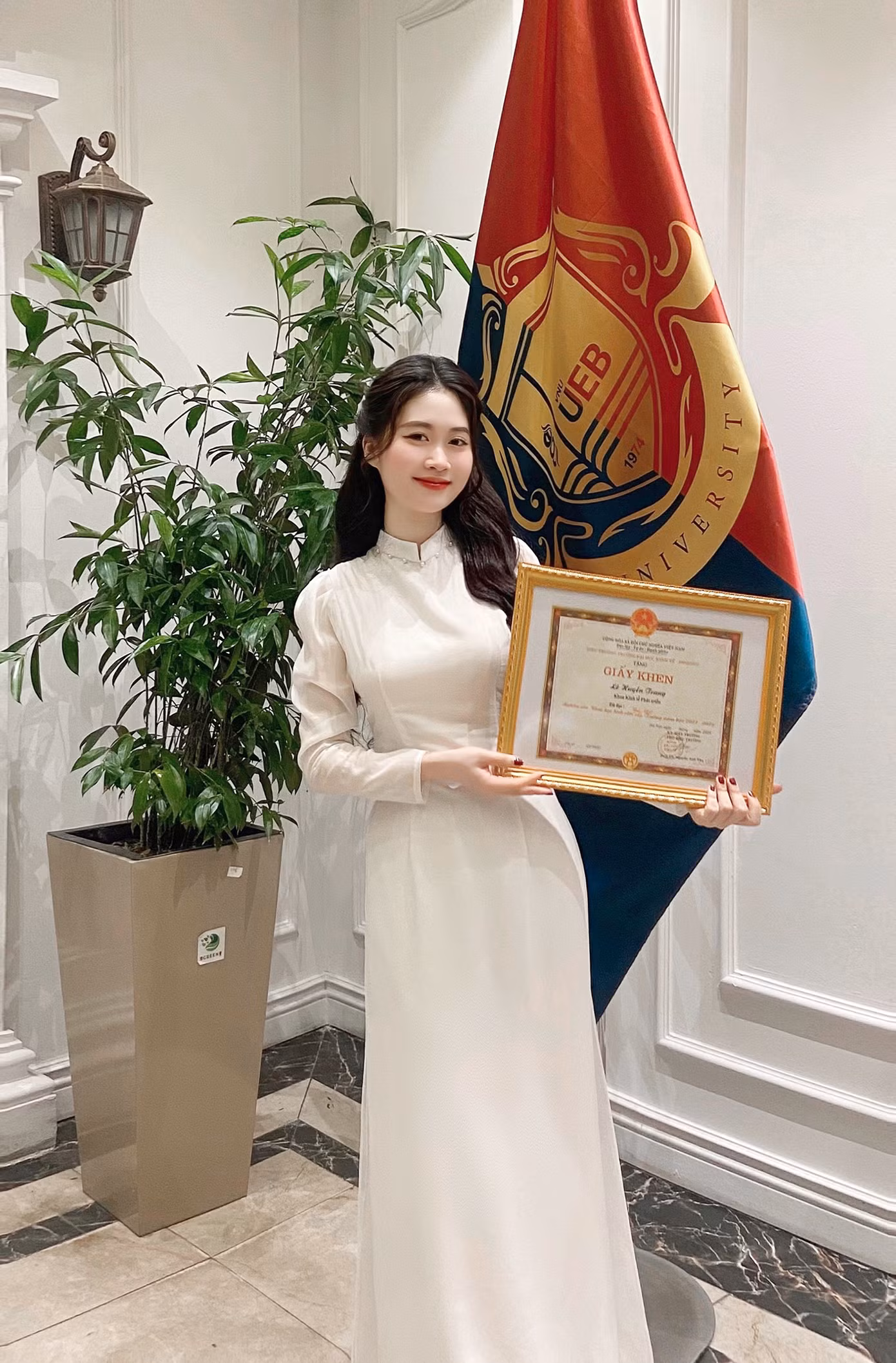 Một trong những mục tiêu lớn của Lê Huyền Trang là trở thành giảng viên đại học. Một trong những mục tiêu lớn của Lê Huyền Trang là trở thành giảng viên đại học.