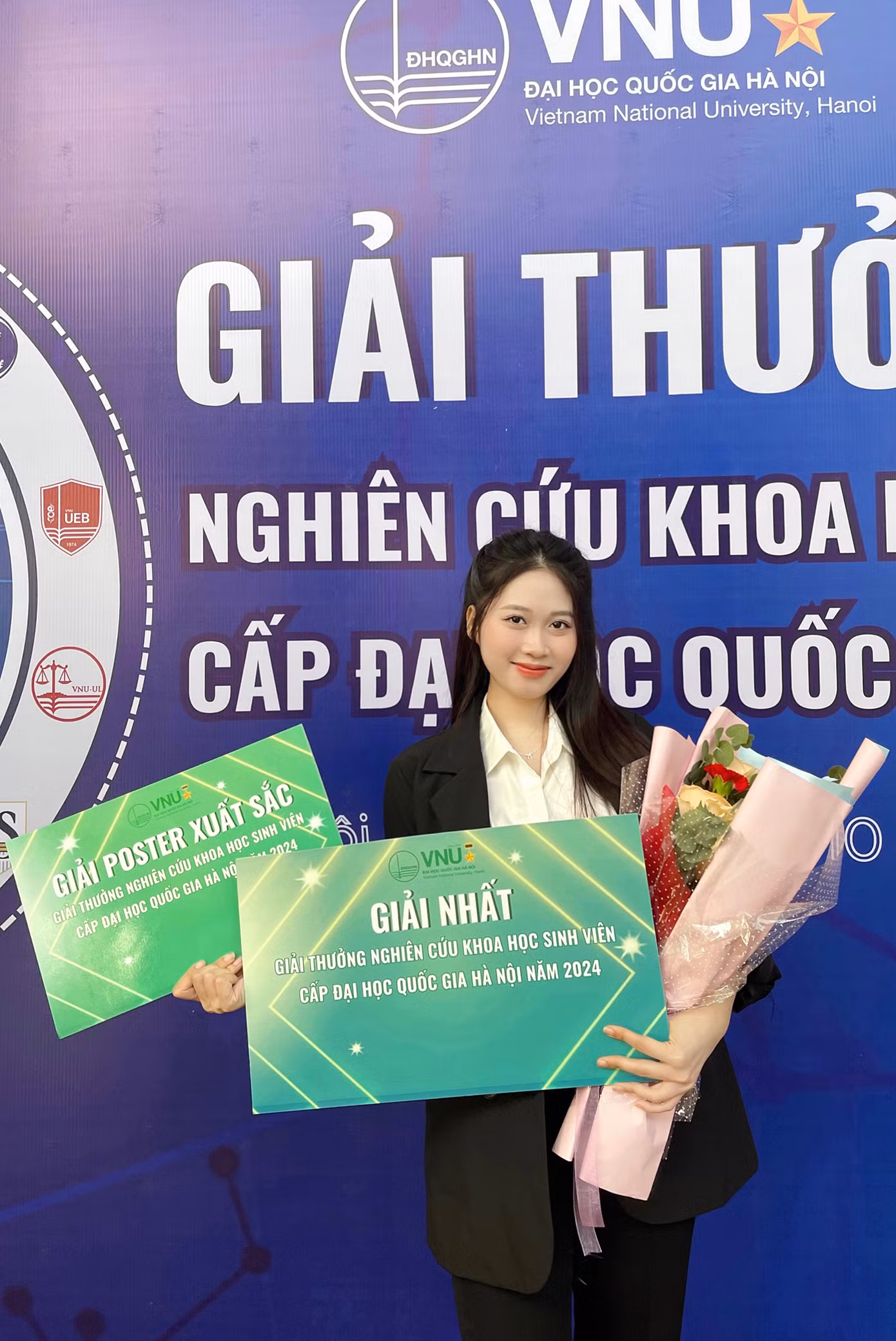 Một trong những mục tiêu lớn của Lê Huyền Trang là trở thành giảng viên đại học. Một trong những mục tiêu lớn của Lê Huyền Trang là trở thành giảng viên đại học.