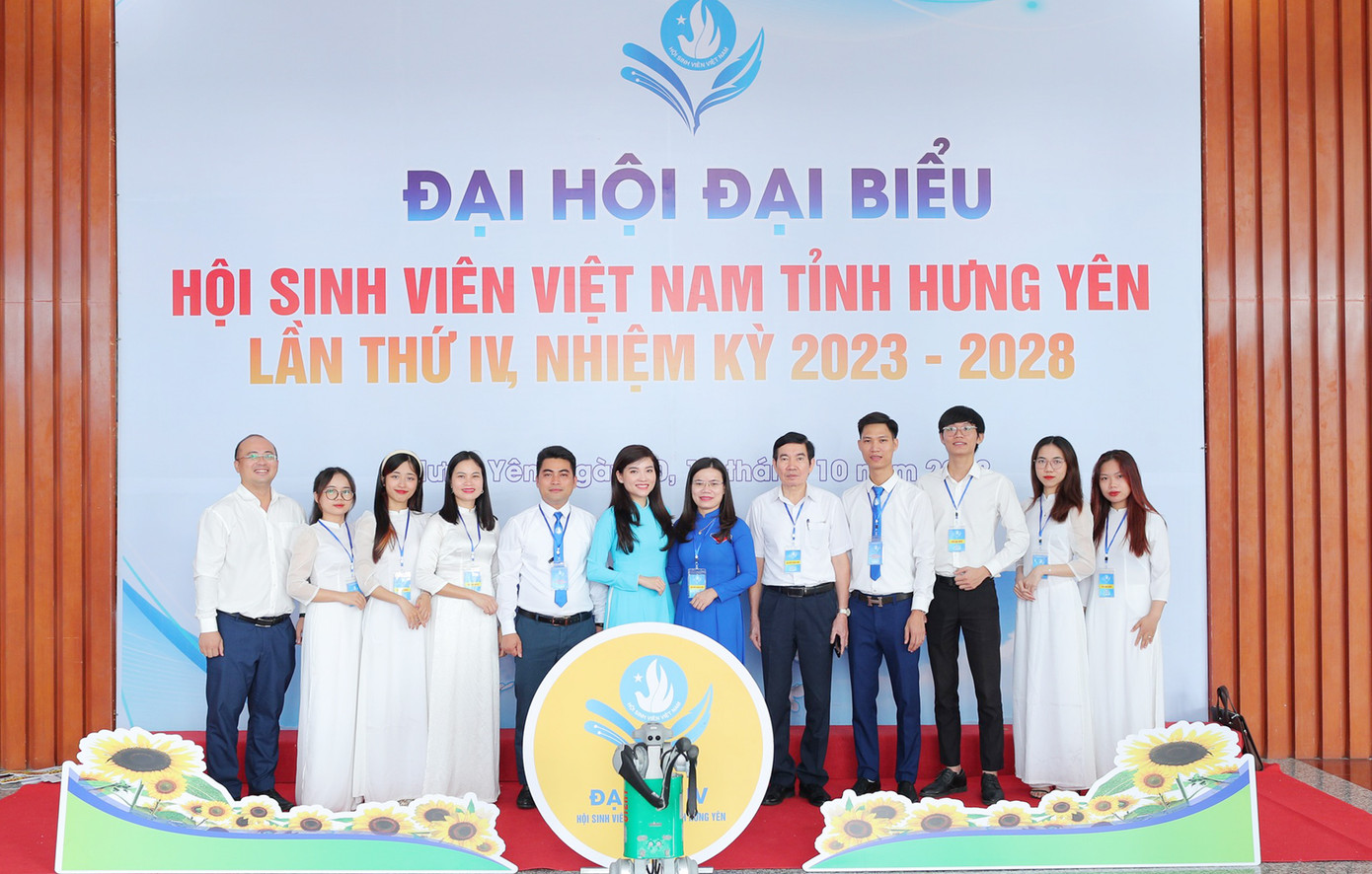Đại hội Đại biểu Hội Sinh viên tỉnh Hưng Yên với khẩu hiệu sinh viên Hưng Yên ‘Vững bản sắc, xây khát vọng, tự hào tiến bước’. Đại hội Đại biểu Hội Sinh viên tỉnh Hưng Yên với khẩu hiệu sinh viên Hưng Yên ‘Vững bản sắc, xây khát vọng, tự hào tiến bước’.