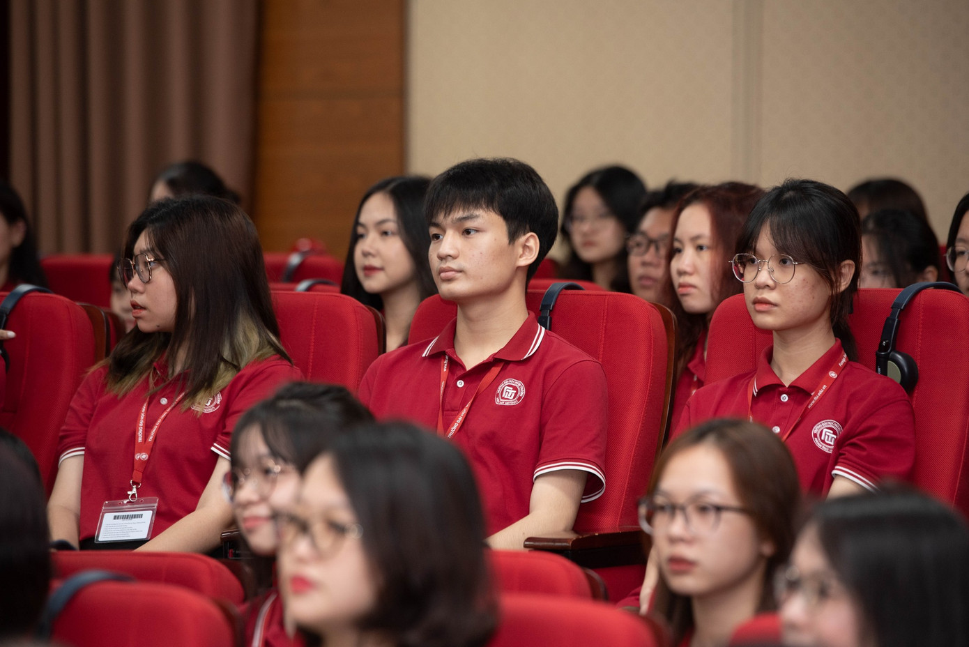 Sinh viên Việt Nam và Campuchia tại buổi giao lưu. Sinh viên Việt Nam và Campuchia tại buổi giao lưu.