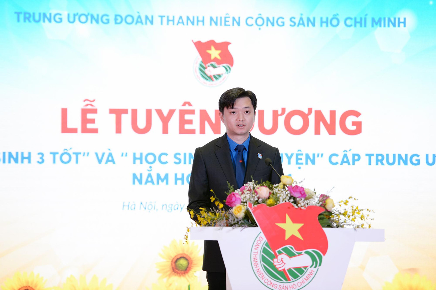 Anh Nguyễn Minh Triết – Bí thư T.Ư Đoàn, Phó Chủ tịch thường trực T.Ư Hội Sinh viên Việt Nam phát biểu tại chương trình. Ảnh: DƯƠNG TRIỀU Anh Nguyễn Minh Triết – Bí thư T.Ư Đoàn, Phó Chủ tịch thường trực T.Ư Hội Sinh viên Việt Nam phát biểu tại chương trình. Ảnh: DƯƠNG TRIỀU