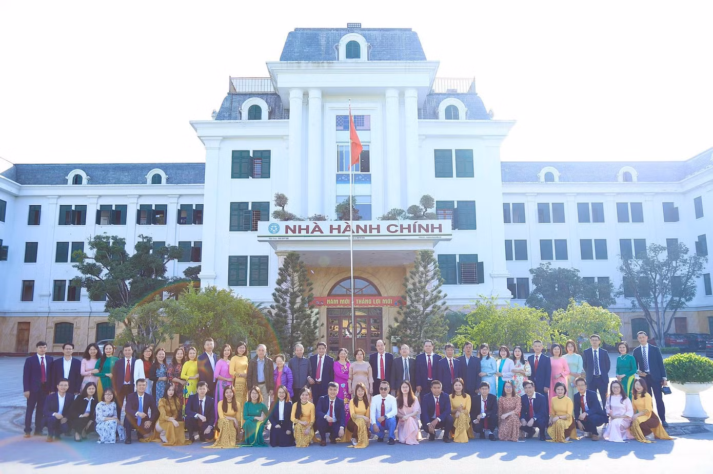 Đội ngũ giảng viên chất lượng cao, nhiệt tình.