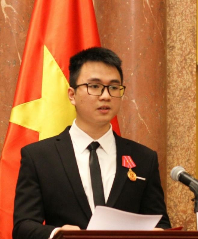 Trần Quang Vinh - Cựu học sinh lớp 12 chuyên Lý, trường THPT chuyên Hà Nội – Amsterdam.