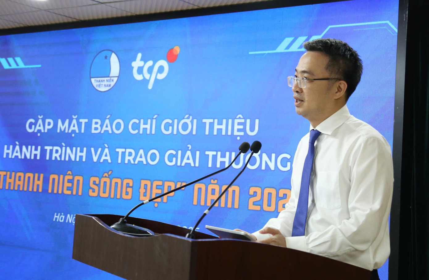 Anh Nguyễn Tường Lâm - Bí thư T.Ư Đoàn, Chủ tịch T.Ư Hội LHTN Việt Nam phát biểu khai mạc chương trình. Ảnh: ĐĂNG HẢI Anh Nguyễn Tường Lâm - Bí thư T.Ư Đoàn, Chủ tịch T.Ư Hội LHTN Việt Nam phát biểu khai mạc chương trình. Ảnh: ĐĂNG HẢI