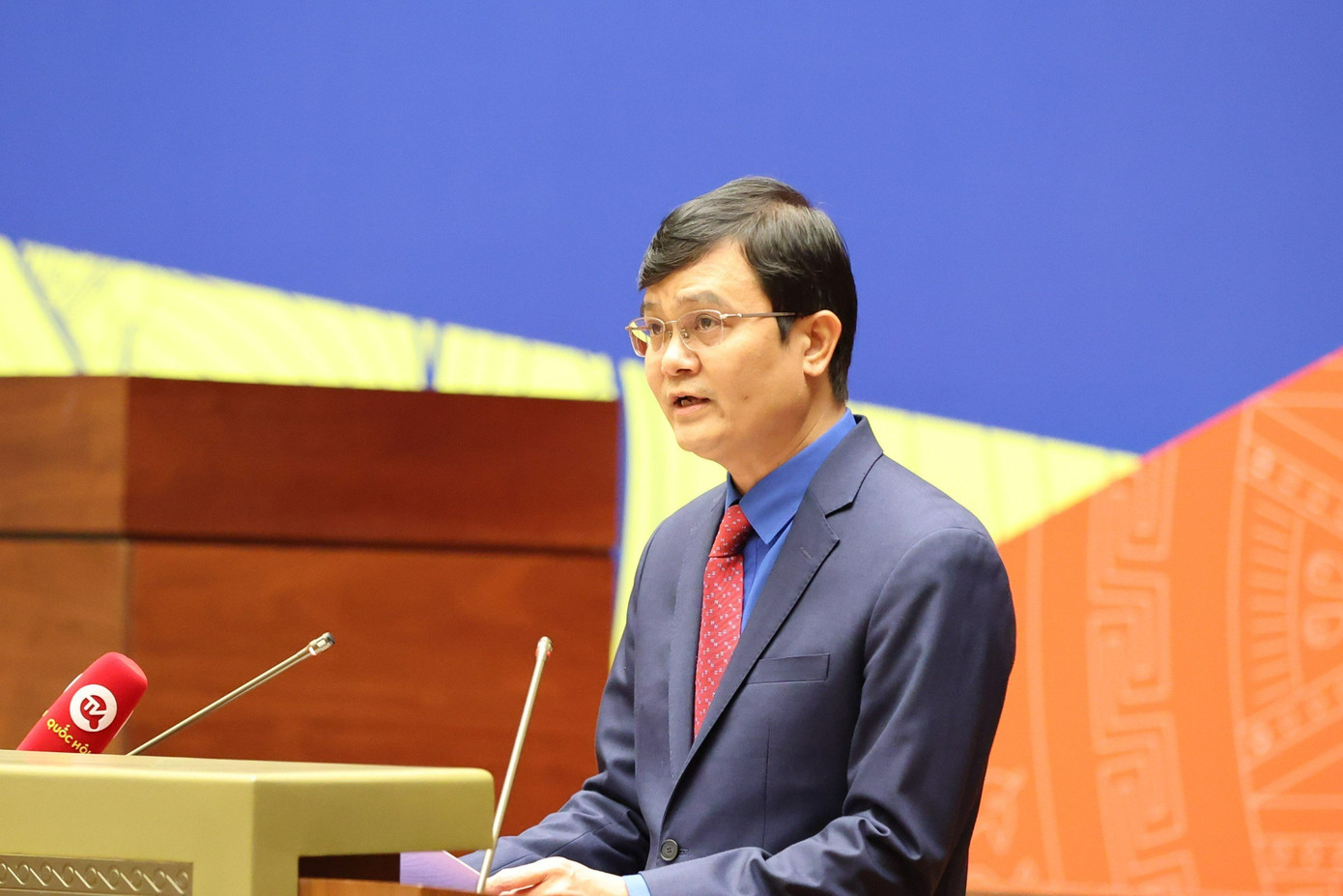 Anh Bùi Quang Huy - Ủy viên dự khuyết T.Ư Đảng, Bí thư thứ nhất T.Ư Đoàn phát biểu khai mạc Toạ đàm. Anh Bùi Quang Huy - Ủy viên dự khuyết T.Ư Đảng, Bí thư thứ nhất T.Ư Đoàn phát biểu khai mạc Toạ đàm.