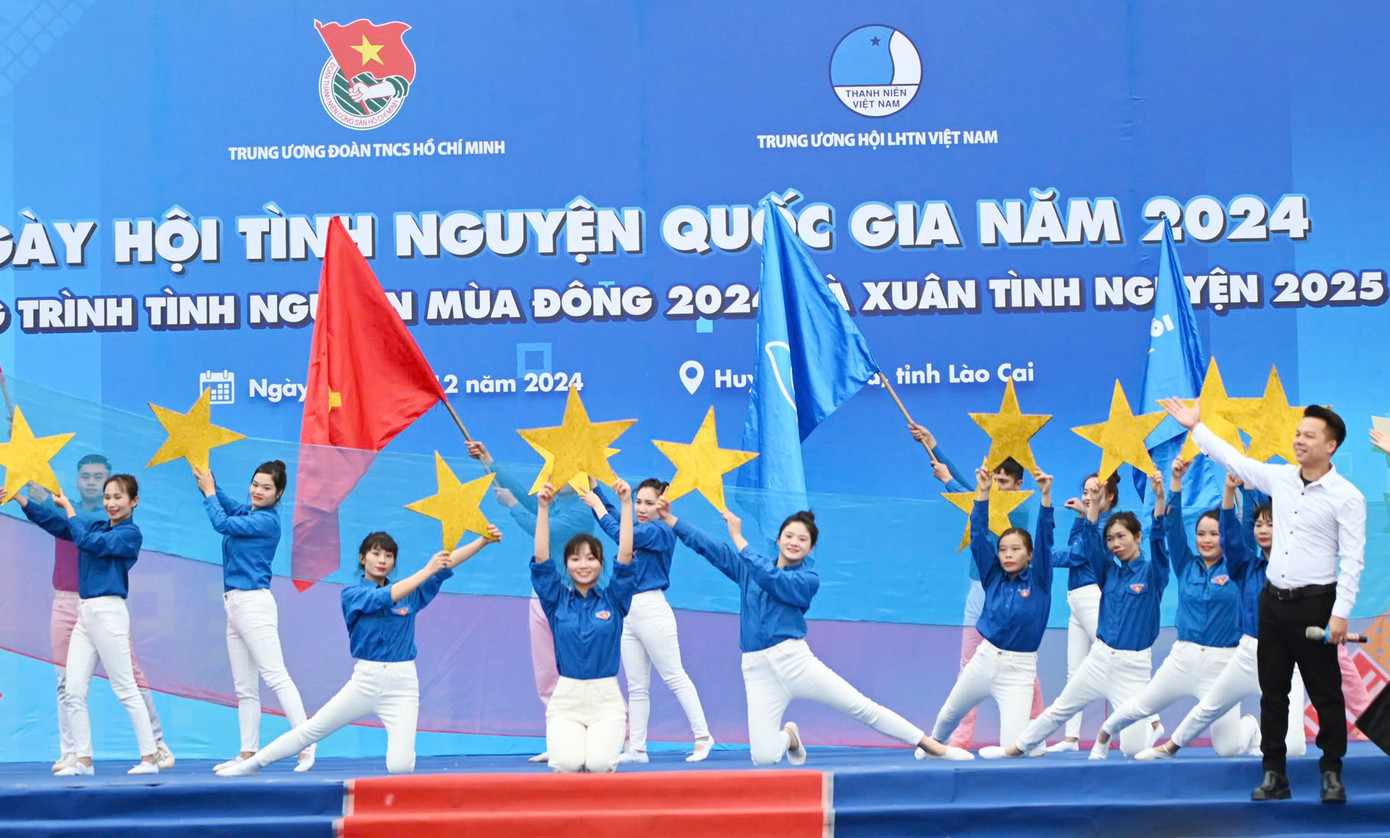 Ngày hội Tình nguyện quốc gia diễn ra nhiều chương trình, hoạt động tình nguyện phong phú và hết sức ý nghĩa hướng về các xã khó khăn, xã bị ảnh hưởng nặng nề của cơn bão số 3 (Yagi).