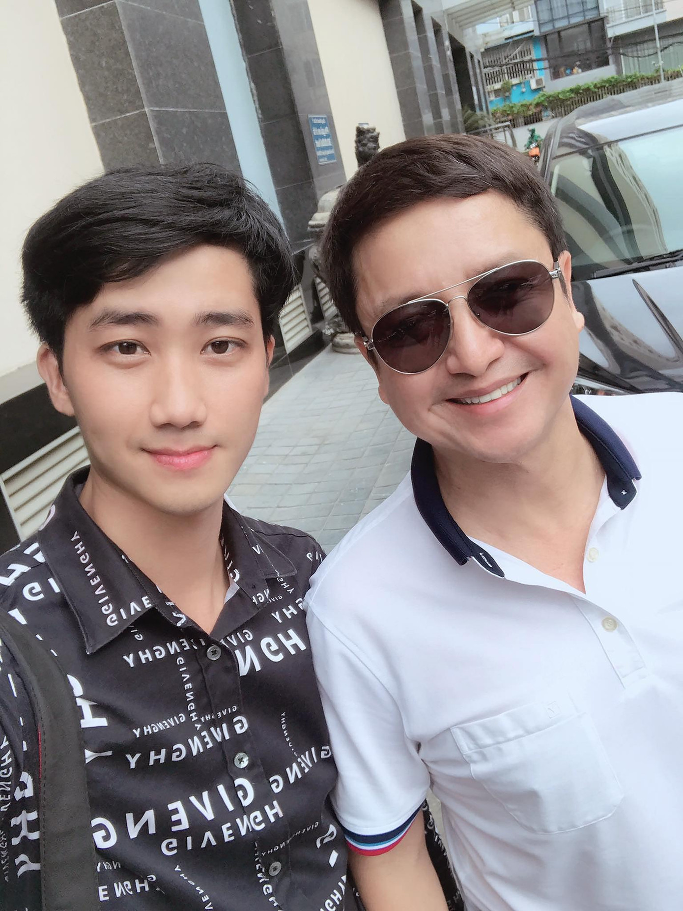 Nhiếp ảnh gia 9X cũng có thời gian hợp tác cùng NSƯT Chí Trung.