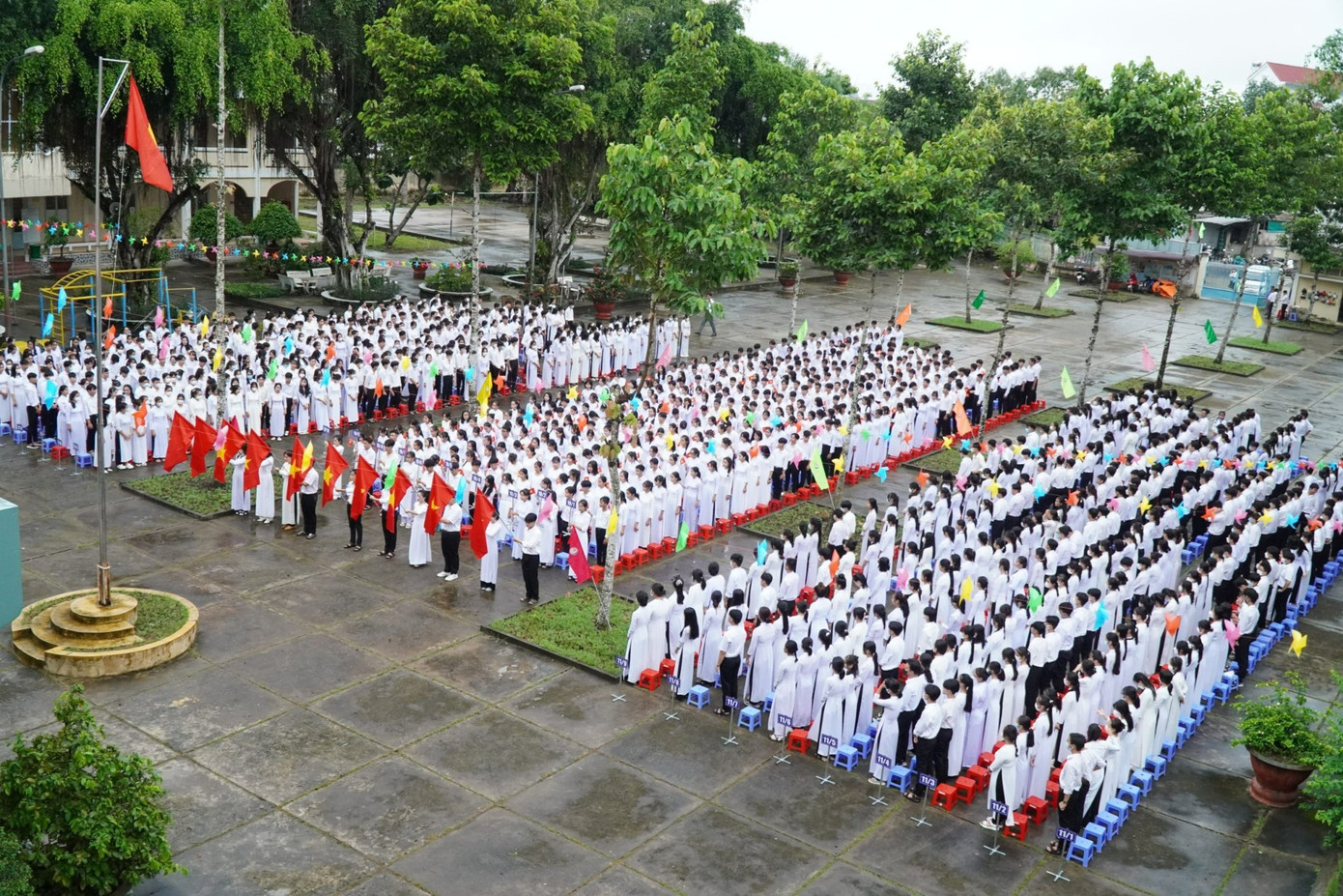 Lễ Khai giảng trường THPT Mang Thít, Vĩnh Long.