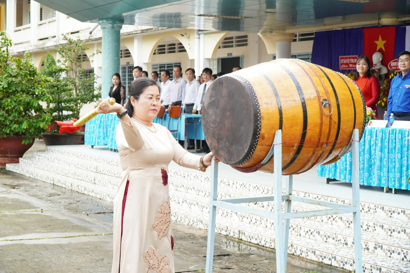 Lễ Khai giảng trường THPT Mang Thít, Vĩnh Long.