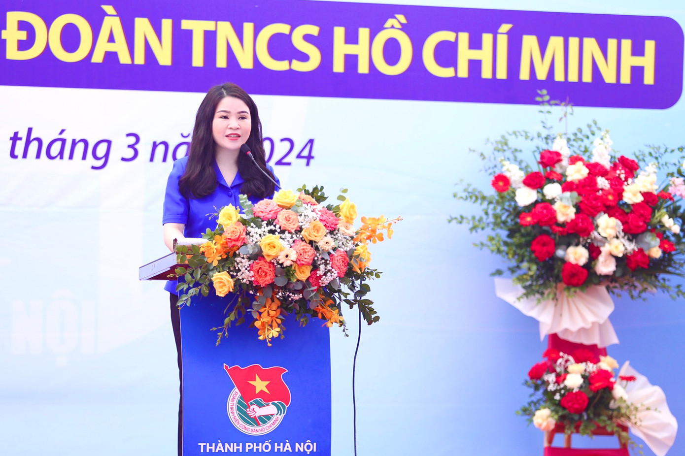 Phát biểu tại chương trình, chị Chu Hồng Minh - Bí thư Thành Đoàn Hà Nội cho biết, cùng với đoàn viên, thanh niên cả nước, TP. Hà Nội tổ chức chương trình “Ngày đoàn viên” năm 2024. Ngày đoàn viên được tổ chức với mục đích tạo môi trường thuận lợi để đoàn viên ít có điều kiện sinh hoạt Đoàn tham gia thường xuyên các hoạt động của Đoàn; đồng thời, thể hiện tinh thần xung kích, tình nguyện và trách nhiệm của đoàn viên với tổ chức Đoàn, thực hiện quyền, nghĩa vụ của người đoàn viên.