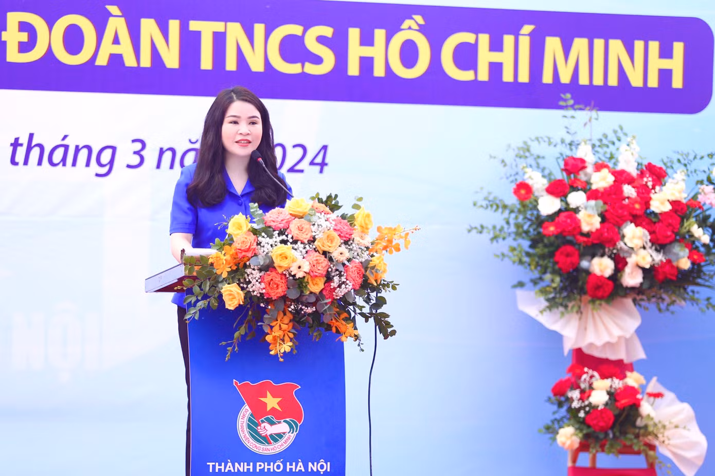Phát biểu tại chương trình, chị Chu Hồng Minh - Bí thư Thành Đoàn Hà Nội cho biết, cùng với đoàn viên, thanh niên cả nước, TP. Hà Nội tổ chức chương trình “Ngày đoàn viên” năm 2024. Ngày đoàn viên được tổ chức với mục đích tạo môi trường thuận lợi để đoàn viên ít có điều kiện sinh hoạt Đoàn tham gia thường xuyên các hoạt động của Đoàn; đồng thời, thể hiện tinh thần xung kích, tình nguyện và trách nhiệm của đoàn viên với tổ chức Đoàn, thực hiện quyền, nghĩa vụ của người đoàn viên.