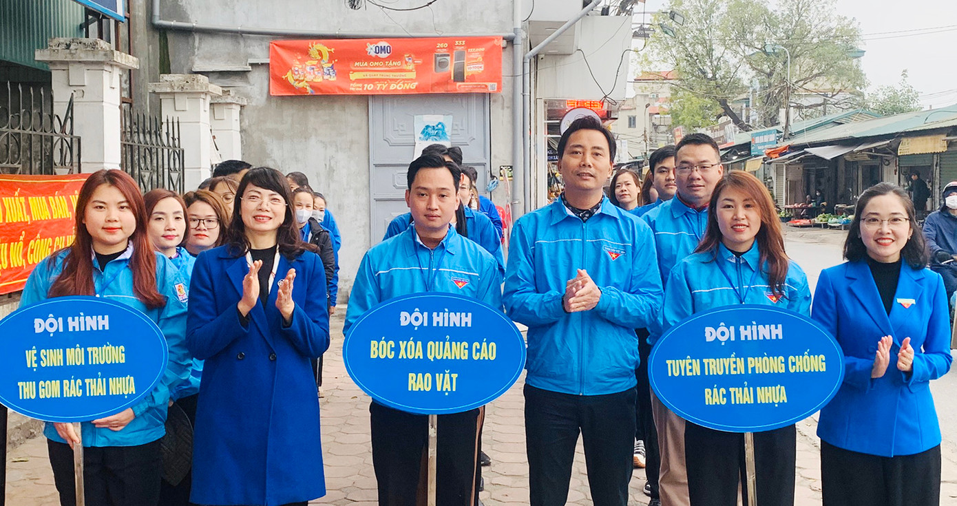 Thành Đoàn Hà Nội đã ra mắt 3 đội hình tình nguyện tại chương trình.