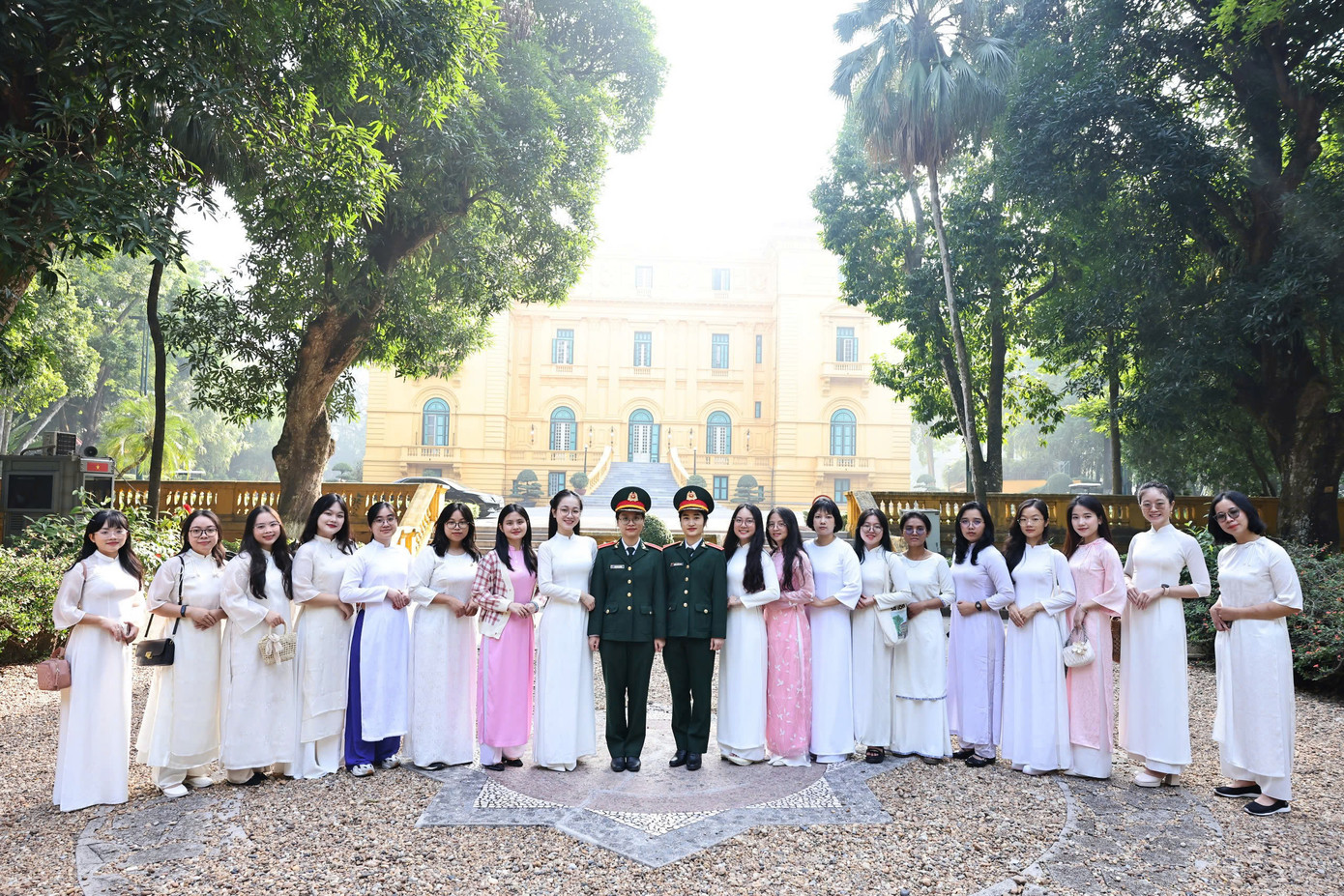 28 tài năng trẻ xuất sắc đoạt Giải thưởng Khoa học Công nghệ ‘Quả Cầu Vàng’ và Giải thưởng ‘Nữ sinh Khoa học Công nghệ Việt Nam 2024’.