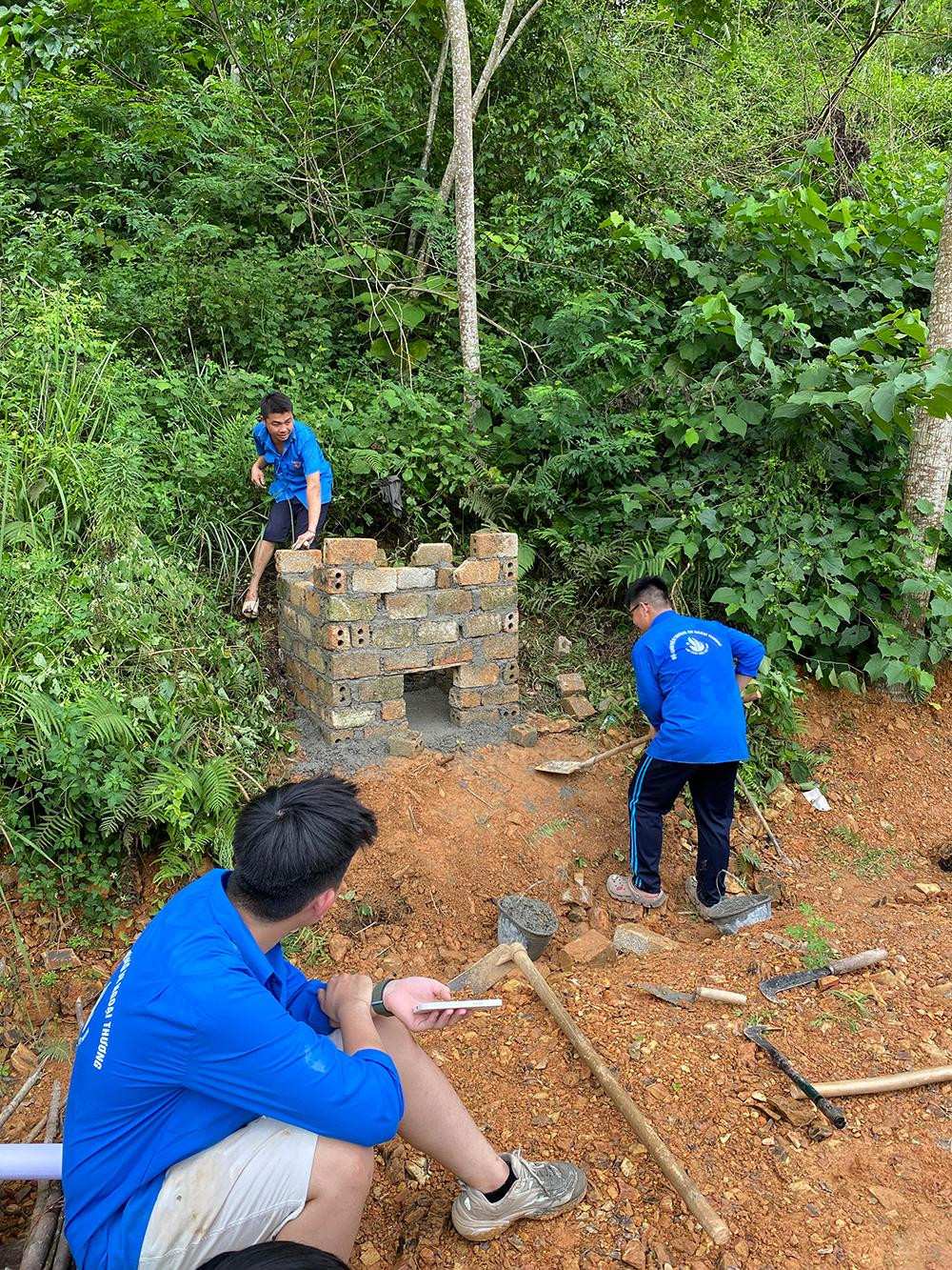 Chiến dịch Thanh niên tình nguyện Hè năm 2022 của Thành Đoàn Hà Nội đã duy trì và xây dựng mới ít nhất 65 tuyến phố (tuyến đường) văn minh đô thị với các tiêu chí "Sáng - Xanh - Sạch - Đẹp - Văn minh - An toàn"; Duy trì được 350 tuyến phố (tuyến đường) văn minh; Sửa chữa ít nhất 100 km, xây mới ít nhất 30 km đường giao thông nông thôn.