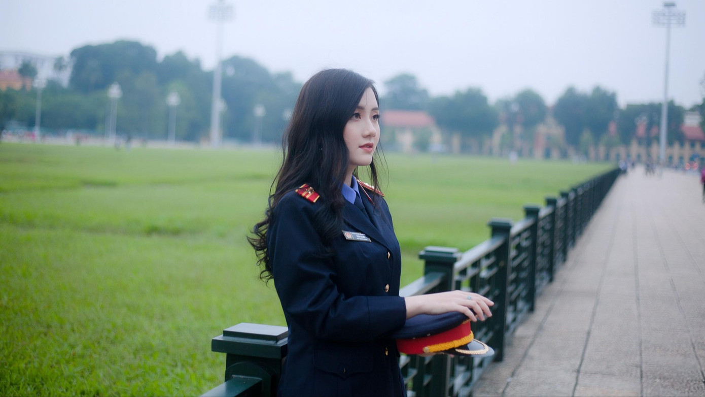 Ngọc Thảo trong bộ trang phục của Kiểm sát viên đầy tự hào. Ảnh: NVCC