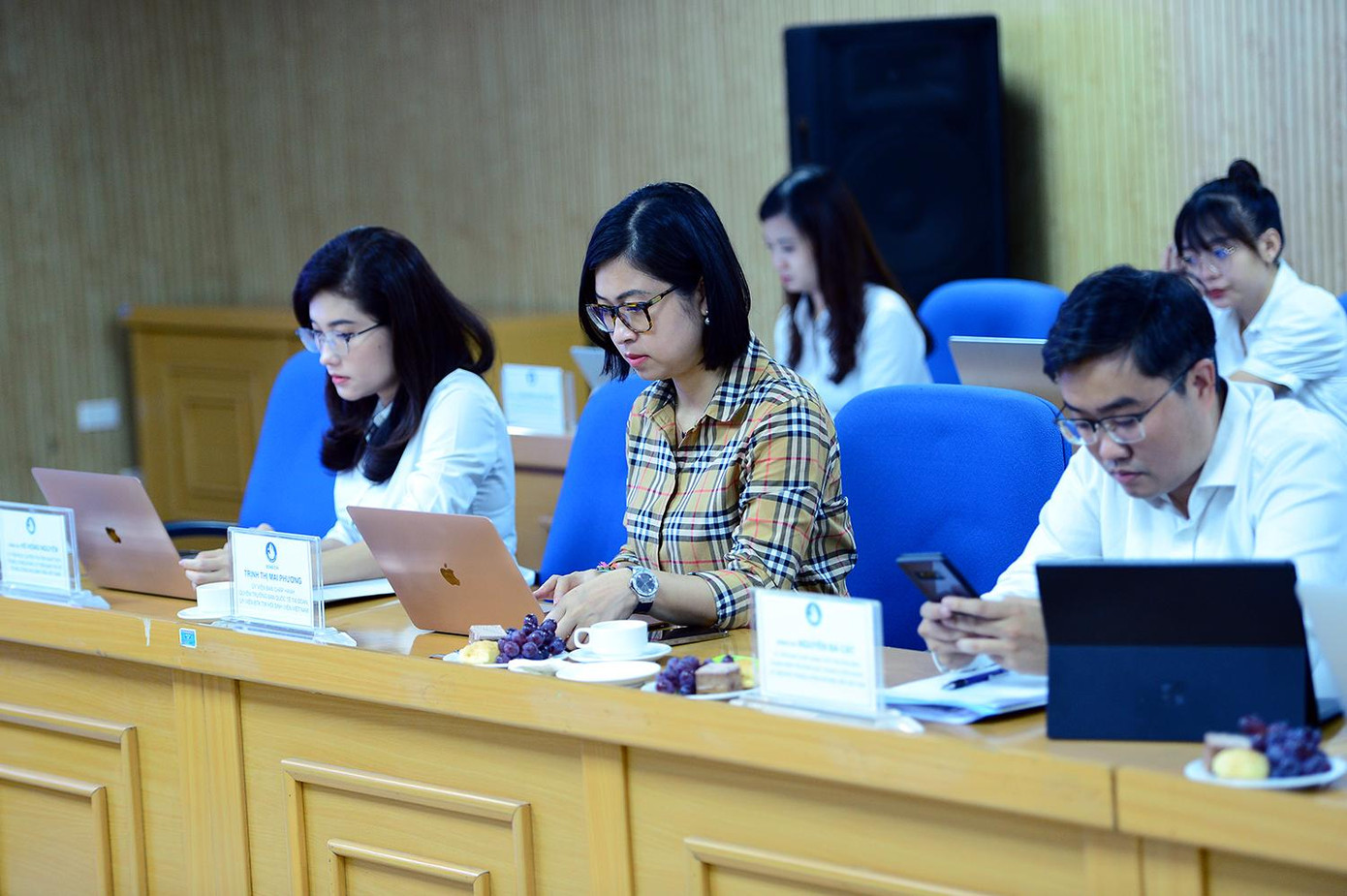 Các đại biểu tham dự Hội nghị.