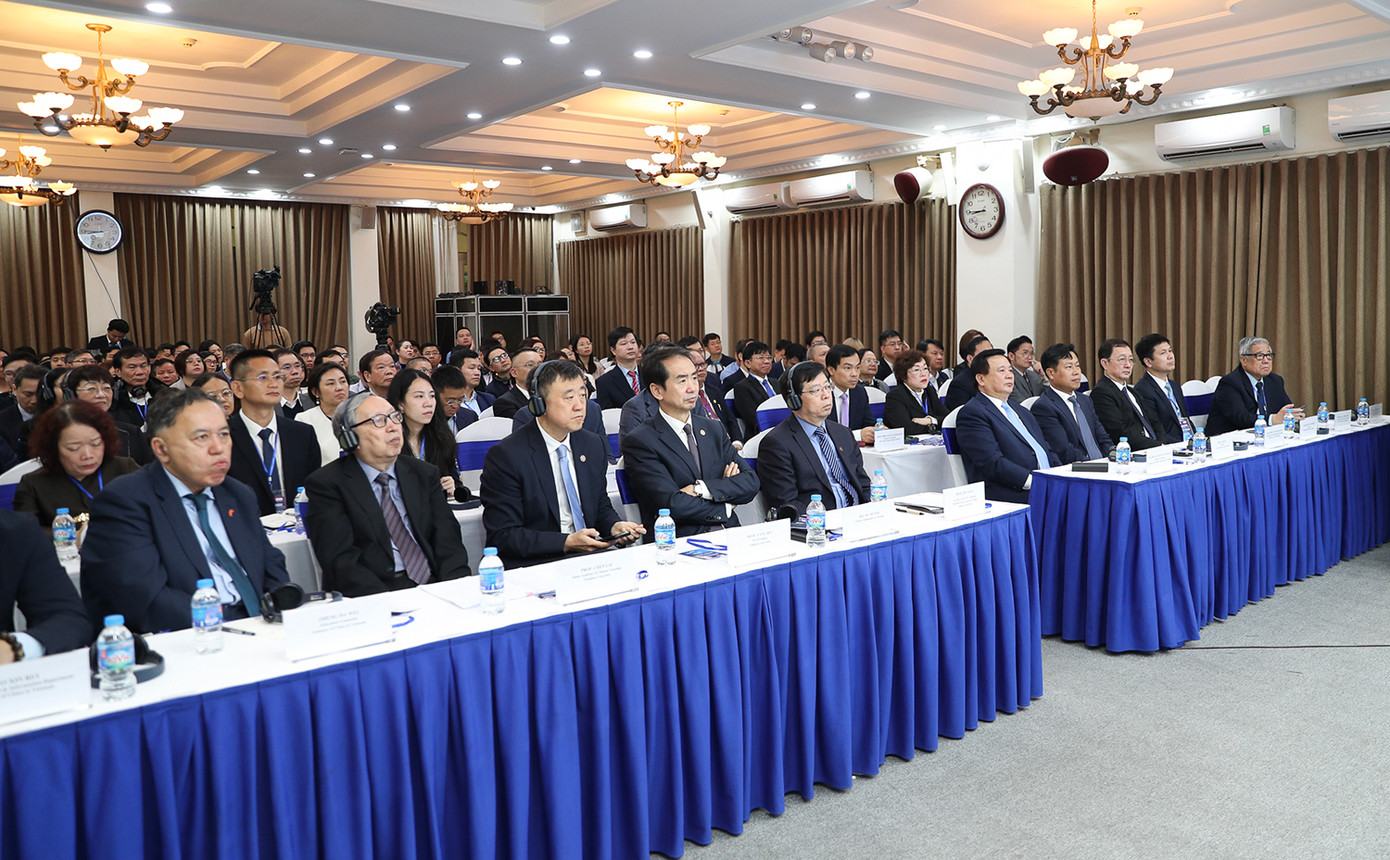 Các đại biểu tham dự Hội thảo.