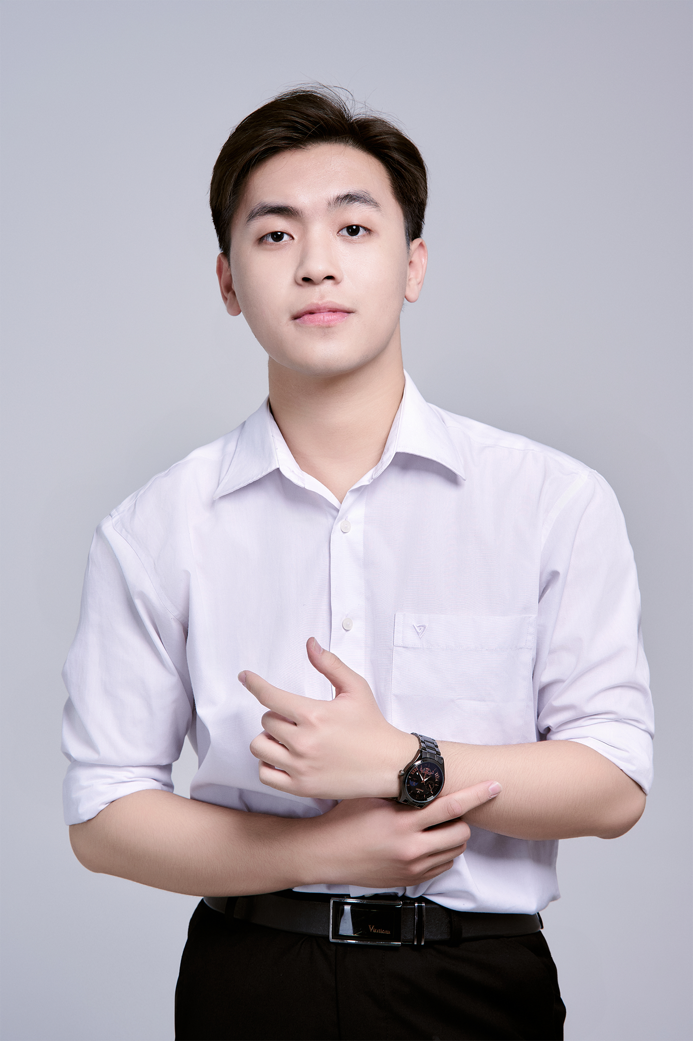 Nguyễn Tuấn Thành (trường Quốc tế) - “Sinh viên 5 tốt” cấp T.Ư, năm học 2021 – 2022.