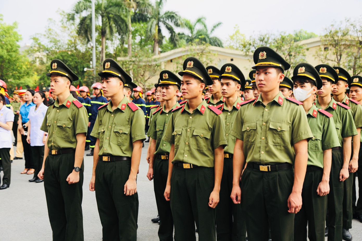 Các đội hình tình nguyện của Thanh niên Công an tại Lễ ra quân. Các đội hình tình nguyện của Thanh niên Công an tại Lễ ra quân.
