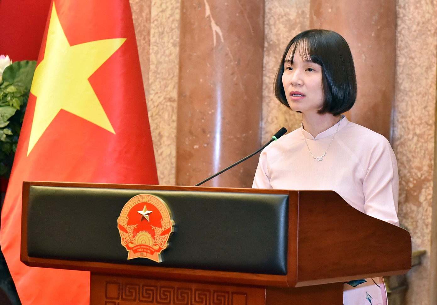 Bà Nguyễn Thị Thu Hà - Phó Trưởng khoa Hóa học (trường ĐH Sư phạm Hà Nội).