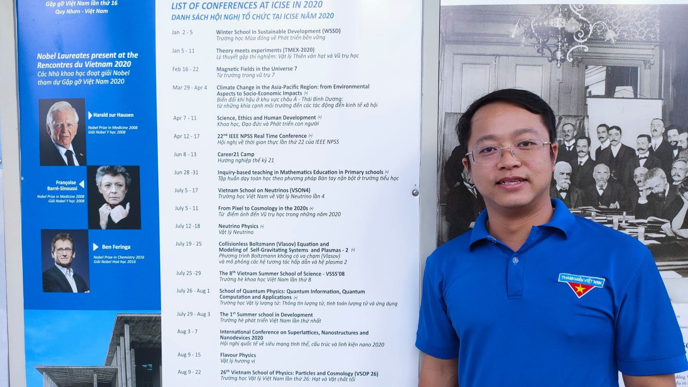 TS Lục Quang Tấn - Bí thư Đảng ủy, Giám đốc Phân hiệu ĐH Thái Nguyên tại tỉnh Hà Giang. TS Lục Quang Tấn - Bí thư Đảng ủy, Giám đốc Phân hiệu ĐH Thái Nguyên tại tỉnh Hà Giang.