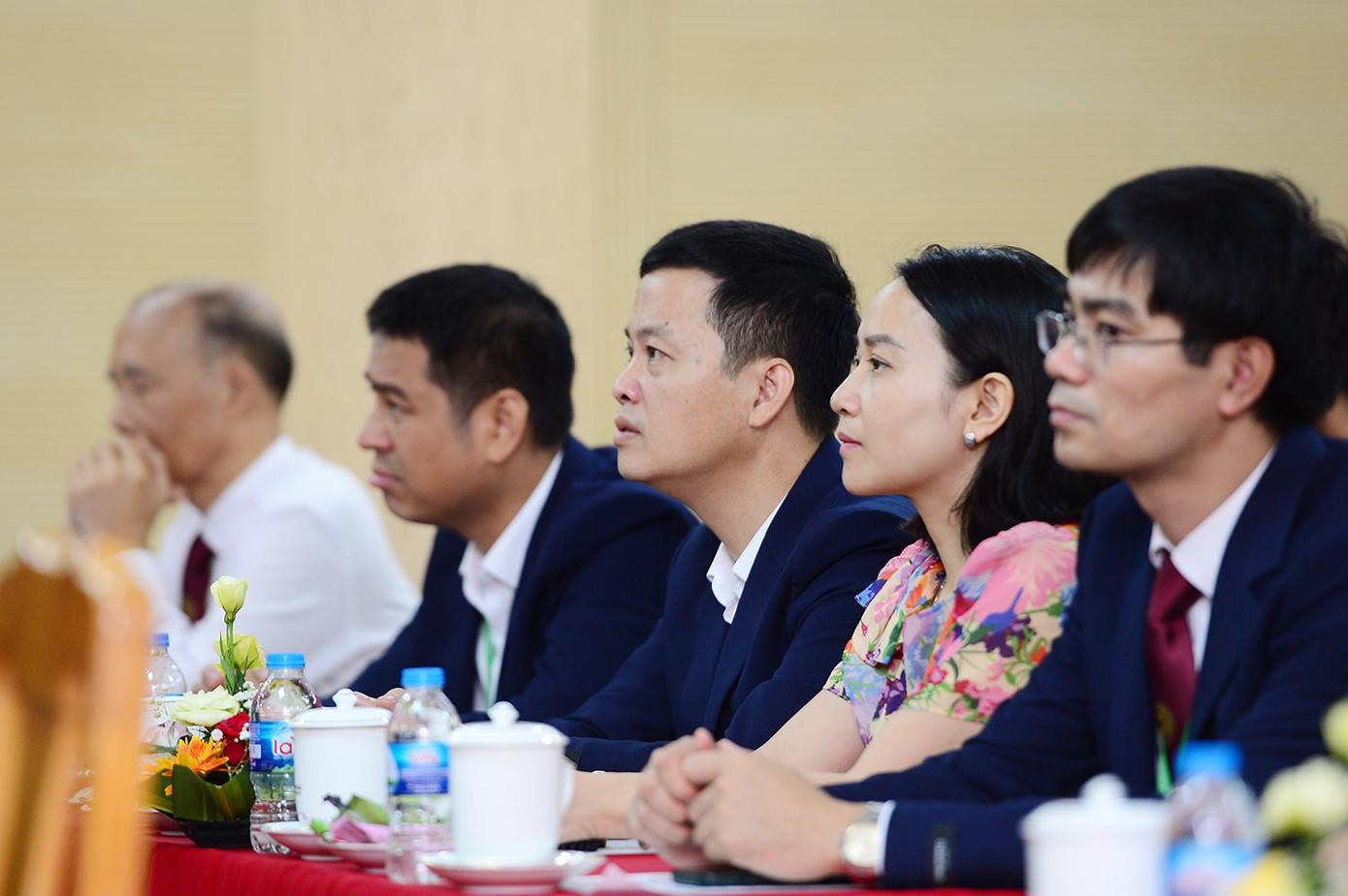 Đông đảo cán bộ, giảng viên và sinh viên tham gia chương trình. Đông đảo cán bộ, giảng viên và sinh viên tham gia chương trình.