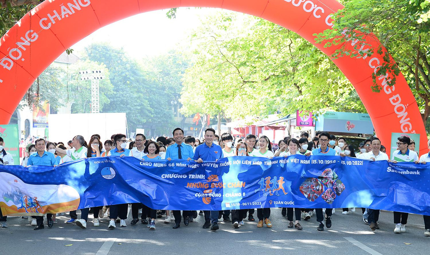 Các đại biểu tham gia chạy đồng hành cùng chương trình. Các đại biểu tham gia chạy đồng hành cùng chương trình.