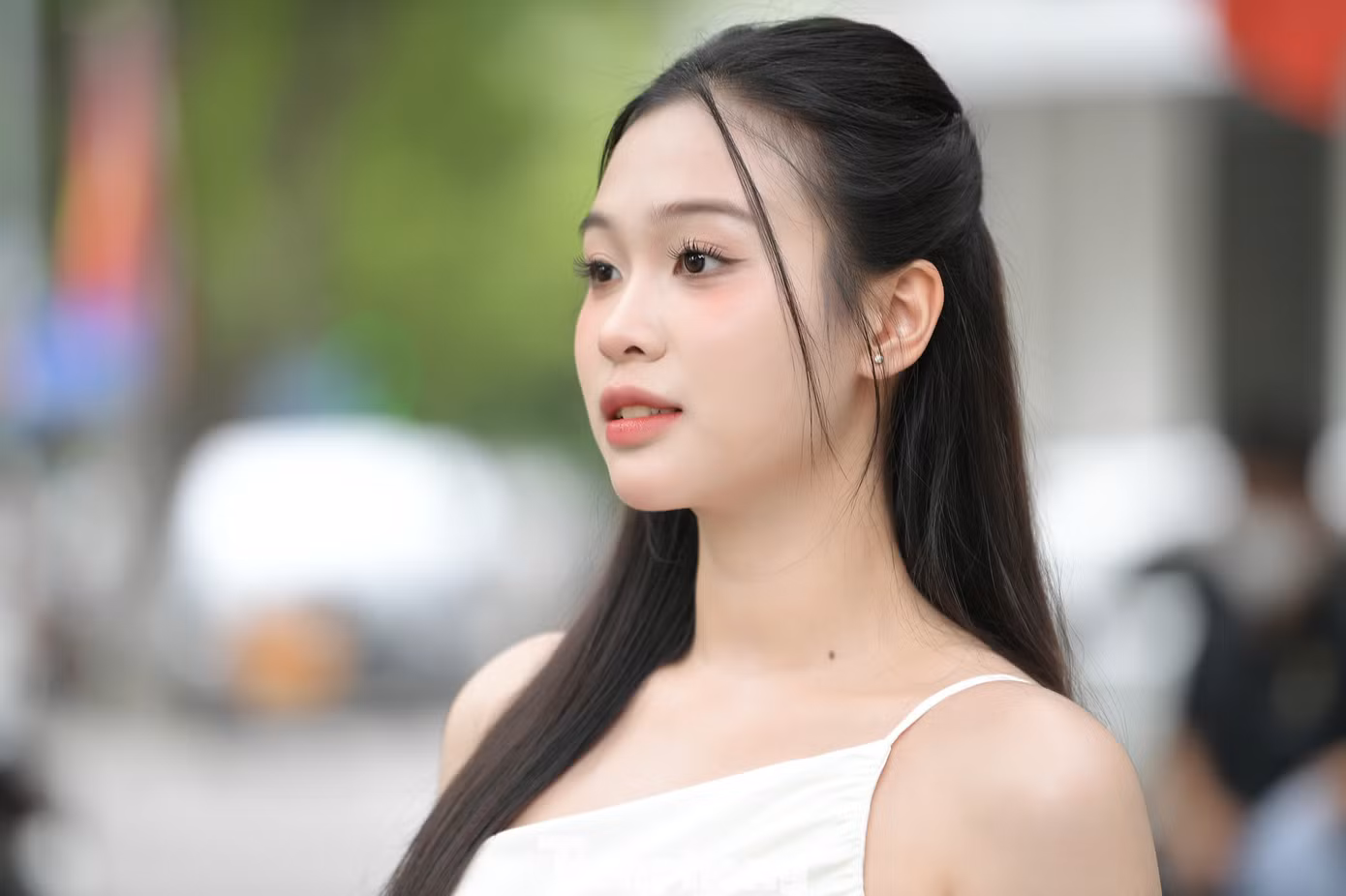 Khánh Linh cũng xem đây là hành trình để học hỏi và trưởng thành hơn. Dù kết quả như thế nào, cô vẫn muốn khi nhìn lại, bản thân có thể mỉm cười vì đã nỗ lực hết mình, không bỏ cuộc và luôn giữ được trái tim ấm áp trong mọi thử thách.