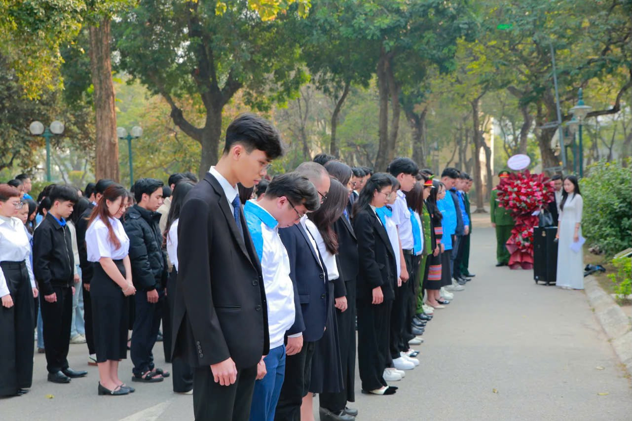 Những sinh viên tiêu biểu tham dự chương trình.