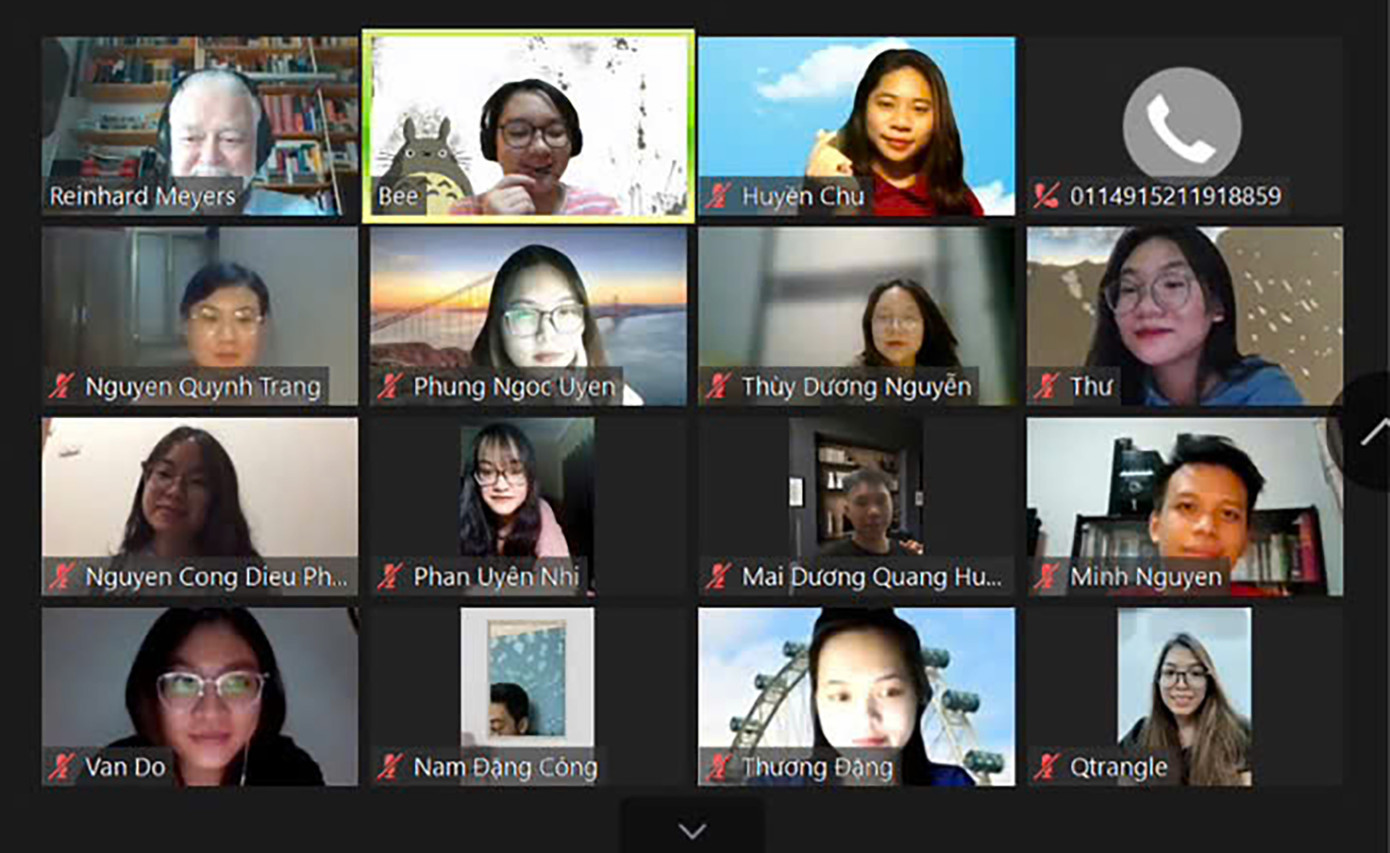 Dù phải học online do đại dịch COVID-19, Uyên vẫn nhận được nhiều trải nghiệm quý báu về văn hoá học thuật và tư duy toàn cầu.