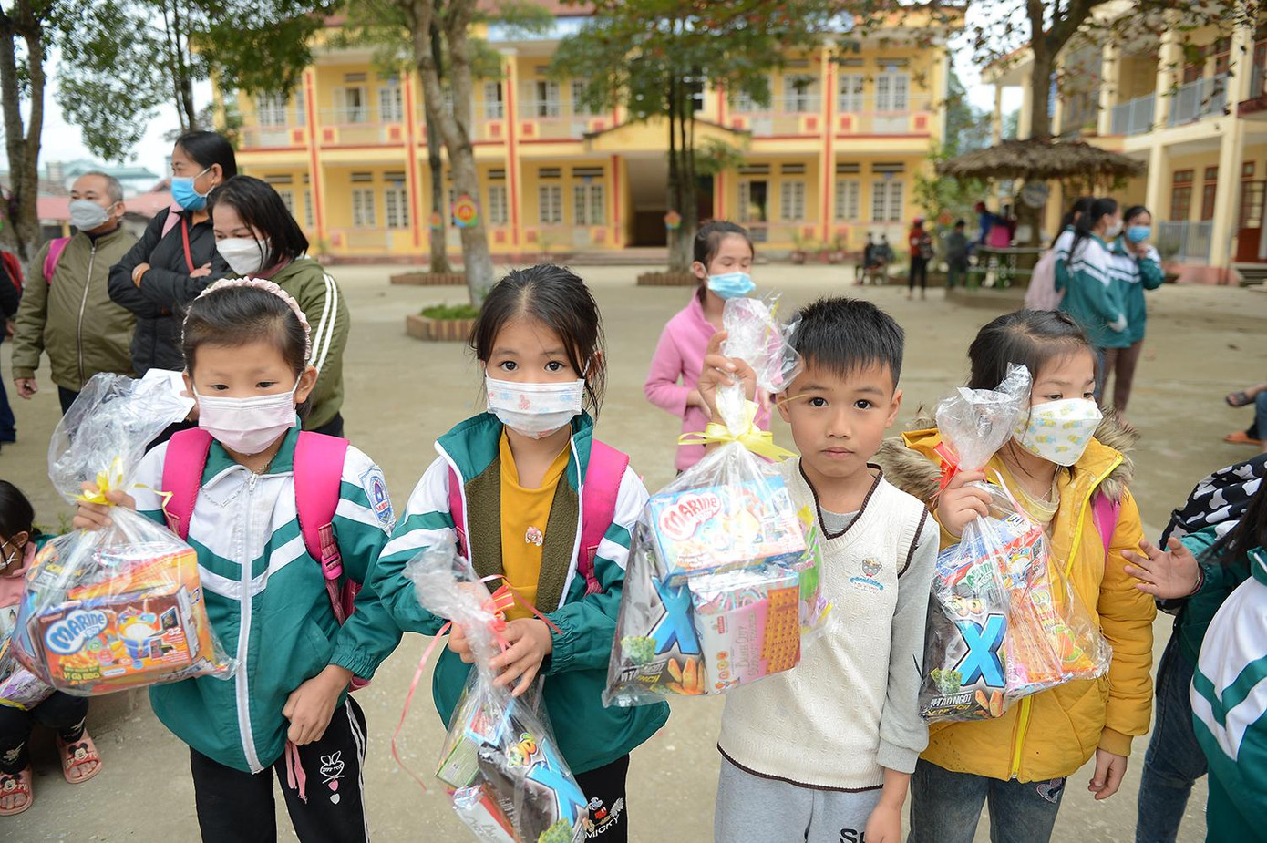 Chương trình “Chung tay Vì trẻ em vùng cao”, năm 2022 do Trung tâm Tư vấn tình yêu - hôn nhân - gia đình và Adam Store tổ chức với sự đồng hành của Bệnh viện Nhi T.Ư, S Designer House, GS Media.