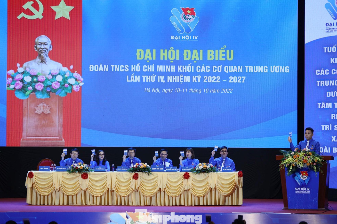 Trong số 294 đại biểu dự Đại hội, có 175, nam, 119 nữ; 194 đại biểu là đảng viên, chiếm 65,98% tổng số đại biểu tham dự Đại hội. Ảnh: NHƯ Ý