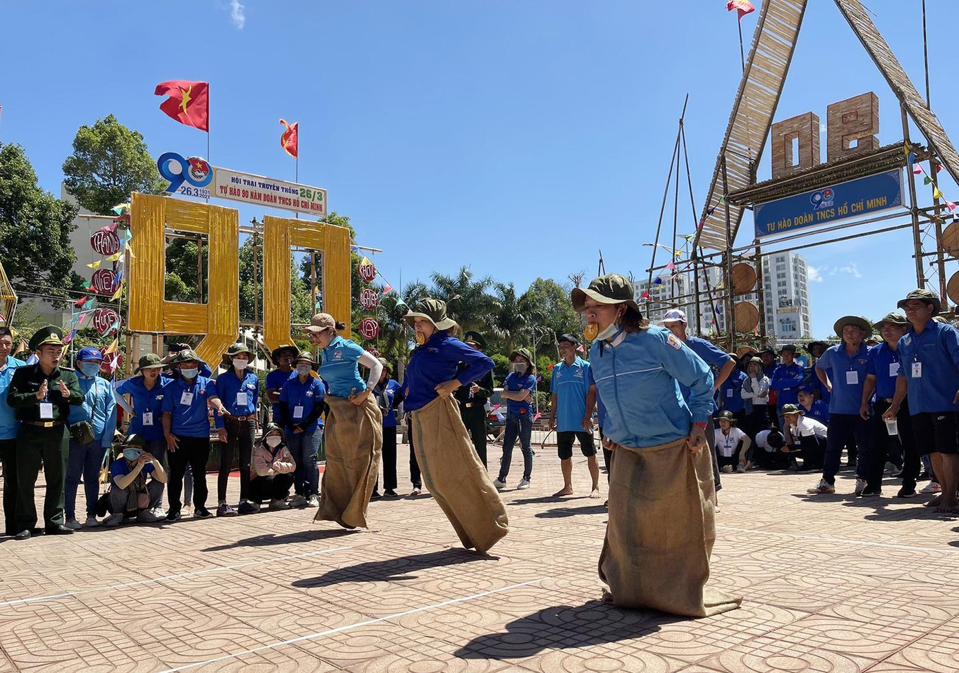 Đoàn viên, thanh niên tham gia các hoạt động tại Ngày hội.