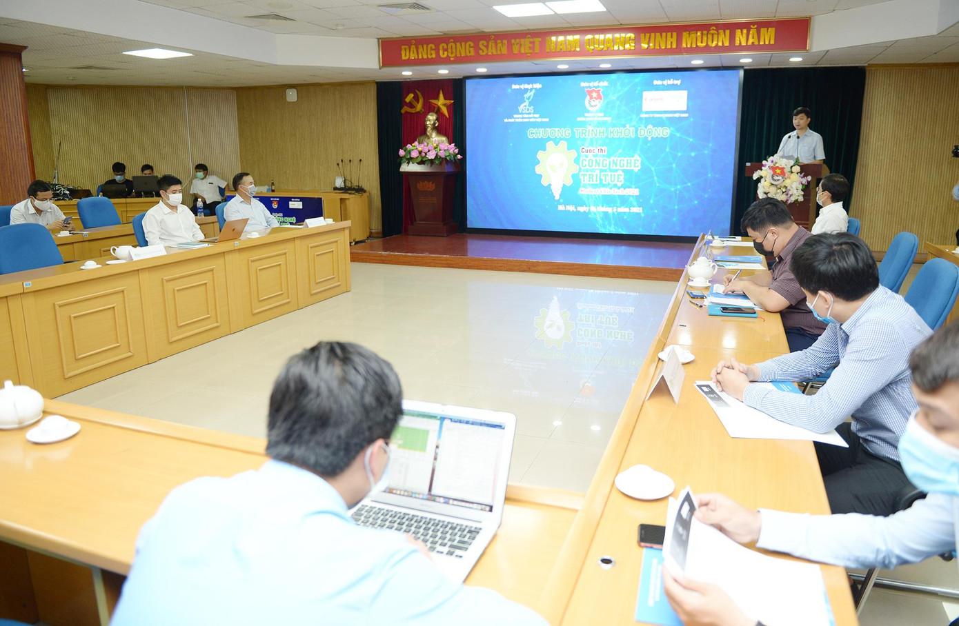 Cuộc thi “Công nghệ trí tuệ Student Chie-Tech” năm 2021, dành cho sinh viên Việt Nam đến từ các trường ĐH, CĐ trên toàn quốc.