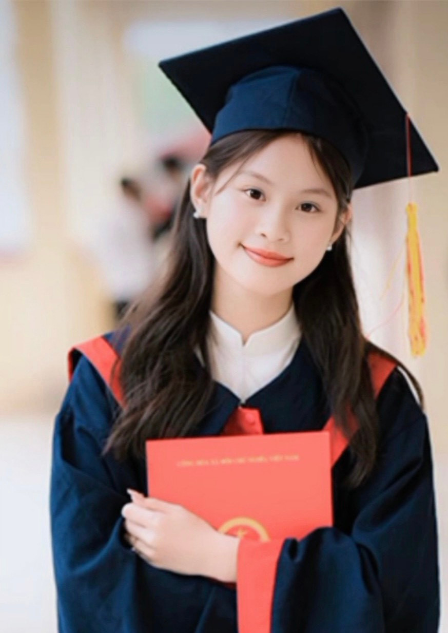 Trần Thị Thảo, thủ khoa trường ĐH Luật (ĐHQG Hà Nội). Ảnh: NVCC Trần Thị Thảo, thủ khoa trường ĐH Luật (ĐHQG Hà Nội). Ảnh: NVCC