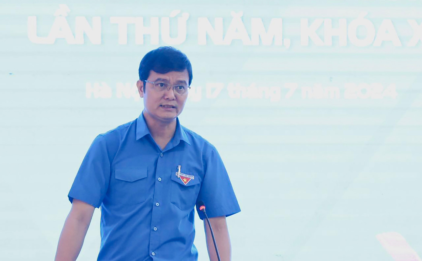 Anh Bùi Quang Huy - Ủy viên dự khuyết T.Ư Đảng, Bí thư thứ nhất T.Ư Đoàn phát biểu khai mạc Hội nghị. Anh Bùi Quang Huy - Ủy viên dự khuyết T.Ư Đảng, Bí thư thứ nhất T.Ư Đoàn phát biểu khai mạc Hội nghị.