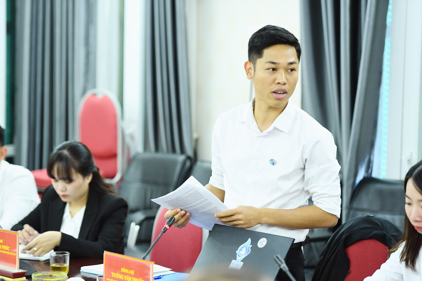 Chủ tịch Hội Sinh viên một số trường đại học báo cáo tại Hội nghị. Chủ tịch Hội Sinh viên một số trường đại học báo cáo tại Hội nghị.