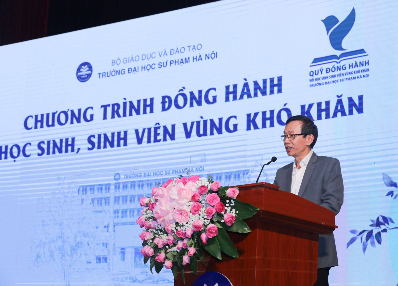 GS. TS Nguyễn Văn Minh – Hiệu trưởng trường ĐH Sư phạm Hà Nội với ý tưởng lập quỹ hỗ trợ học sinh sinh viên vùng khó khăn.