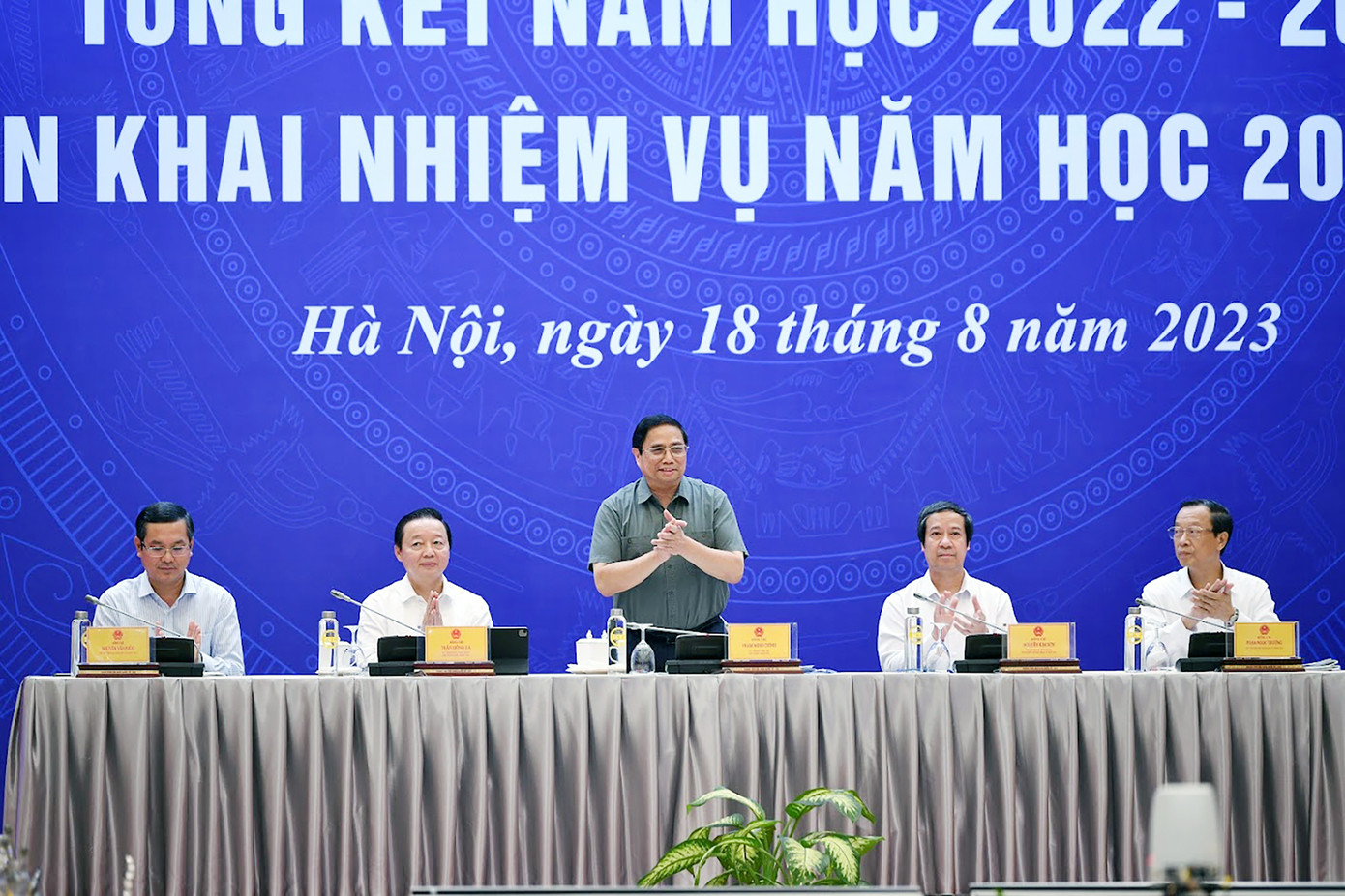 Thủ tướng Chính phủ Phạm Minh Chính dự và chủ trì Hội nghị. Thủ tướng Chính phủ Phạm Minh Chính dự và chủ trì Hội nghị.