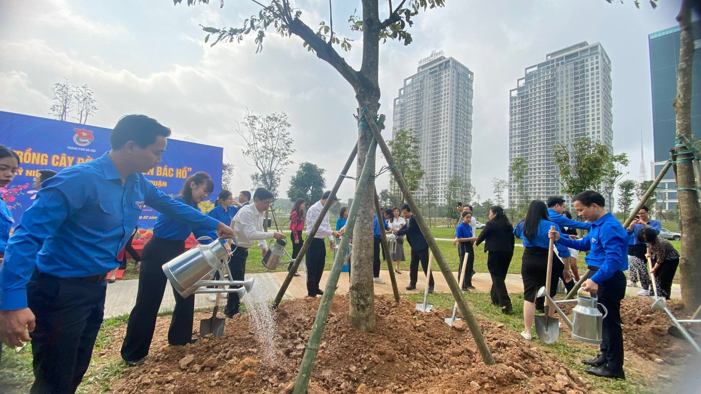 Hưởng ứng Tết trồng cây năm 2024. Hưởng ứng Tết trồng cây năm 2024.