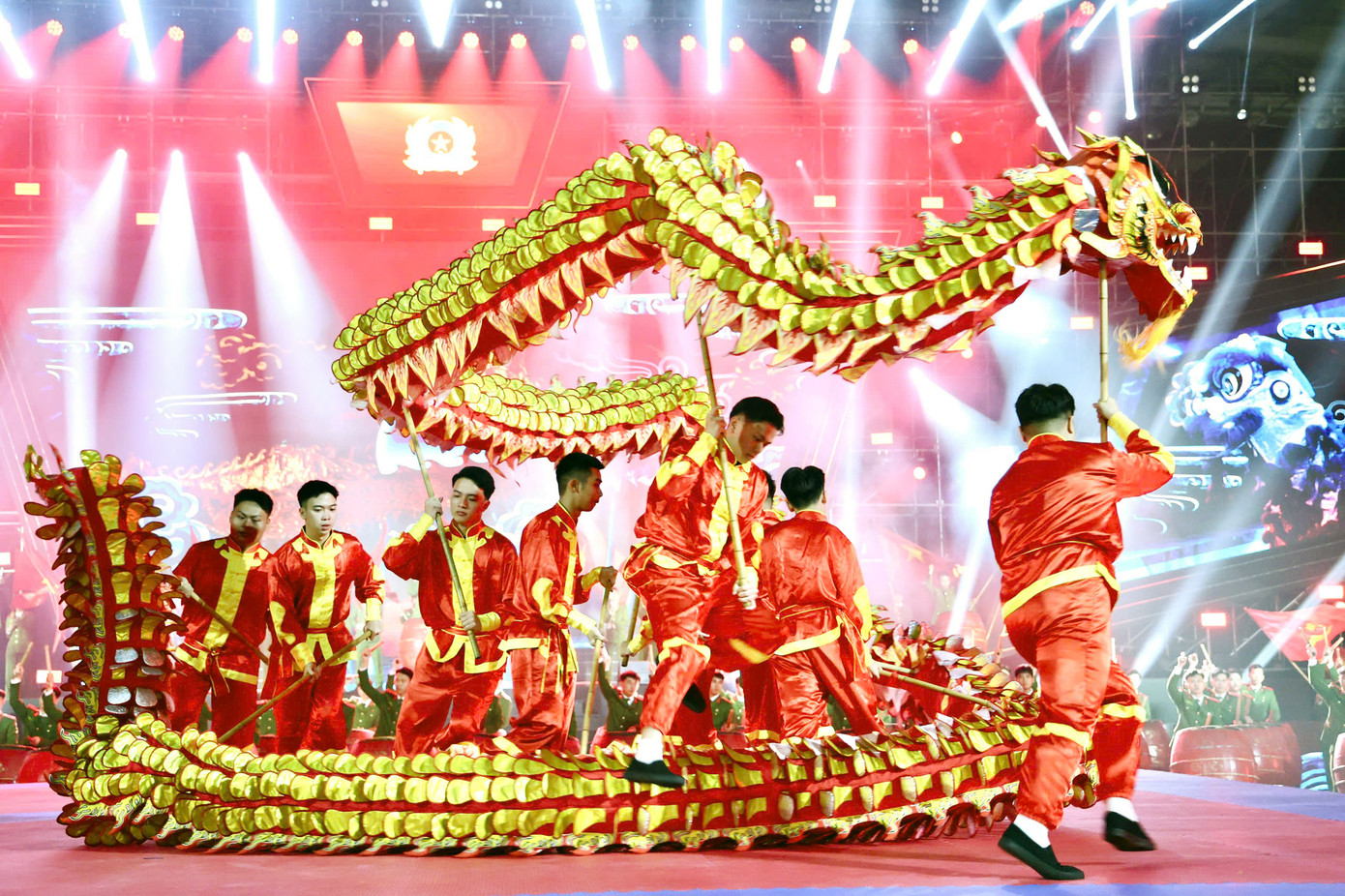 Lễ khai mạc để lại dấu ấn đậm nét về tinh thần đoàn kết quốc tế. Lễ khai mạc để lại dấu ấn đậm nét về tinh thần đoàn kết quốc tế.