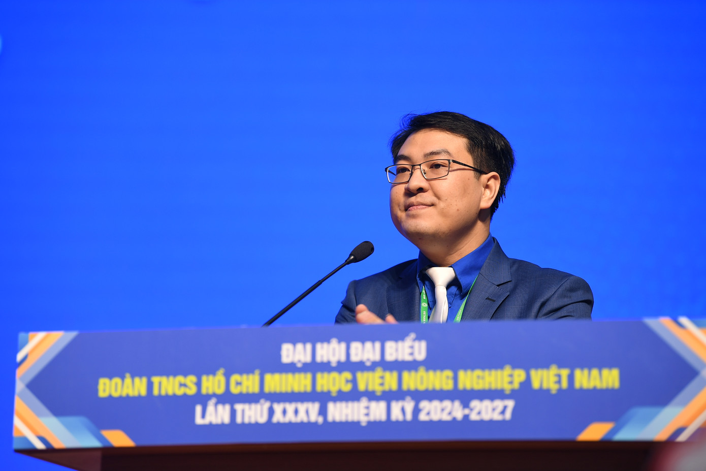 Anh Nguyễn Trọng Tuynh - Bí thư Đoàn Học viện phát biểu khai mạc Đại hội.