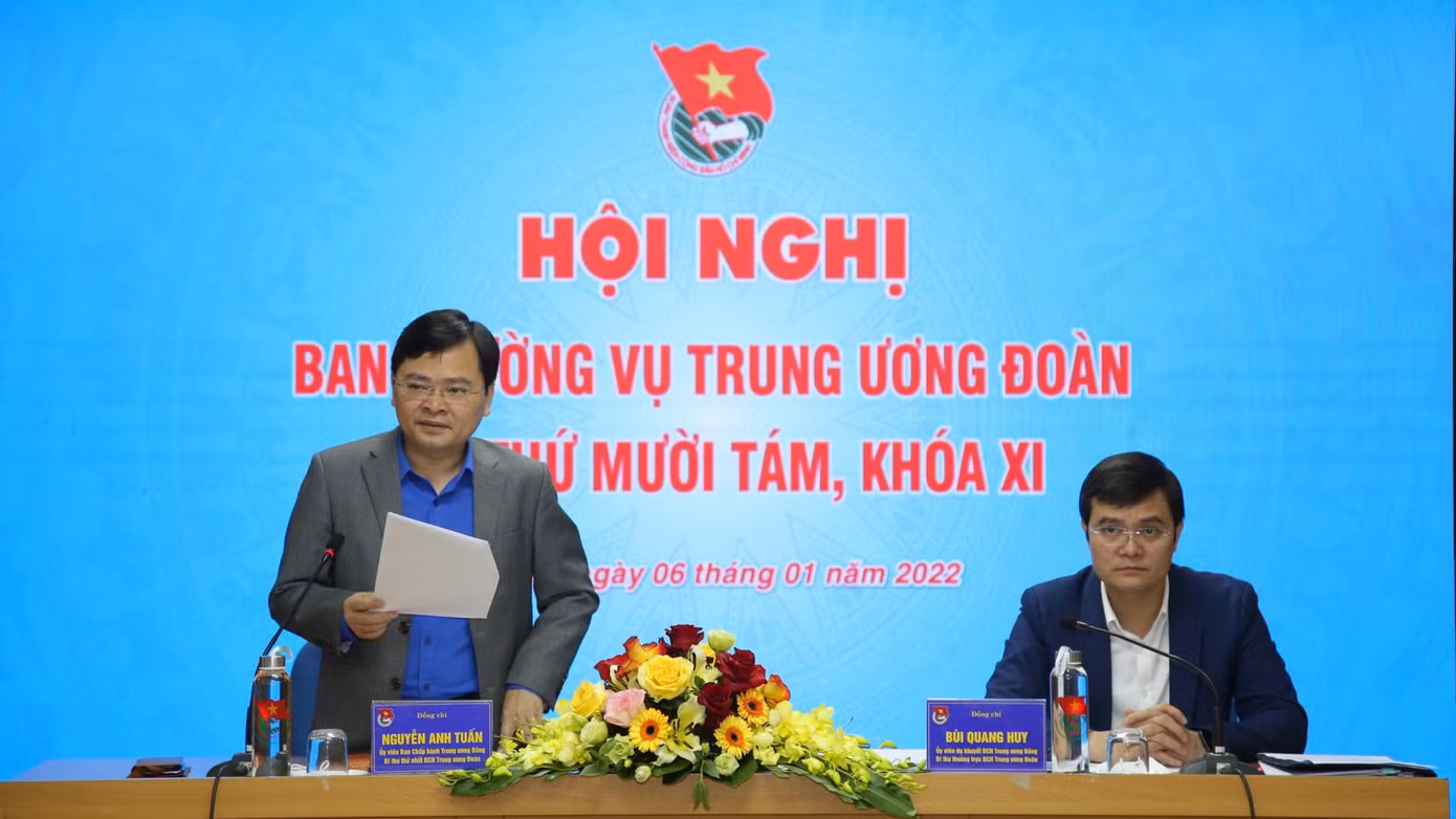 Hội nghị Ban Thường vụ T.Ư Đoàn, dưới sự chủ trì của anh Nguyễn Anh Tuấn - Ủy viên T.Ư Đảng, Bí thư thứ nhất T.Ư Đoàn; anh Bùi Quang Huy, Ủy viên dự khuyết T.Ư Đảng, Bí thư thường trực T.Ư Đoàn.
