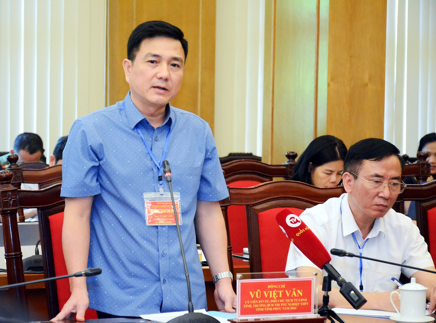 Phó Chủ tịch UBND tỉnh Vĩnh Phúc Vũ Việt Văn phát biểu tại buổi làm việc.