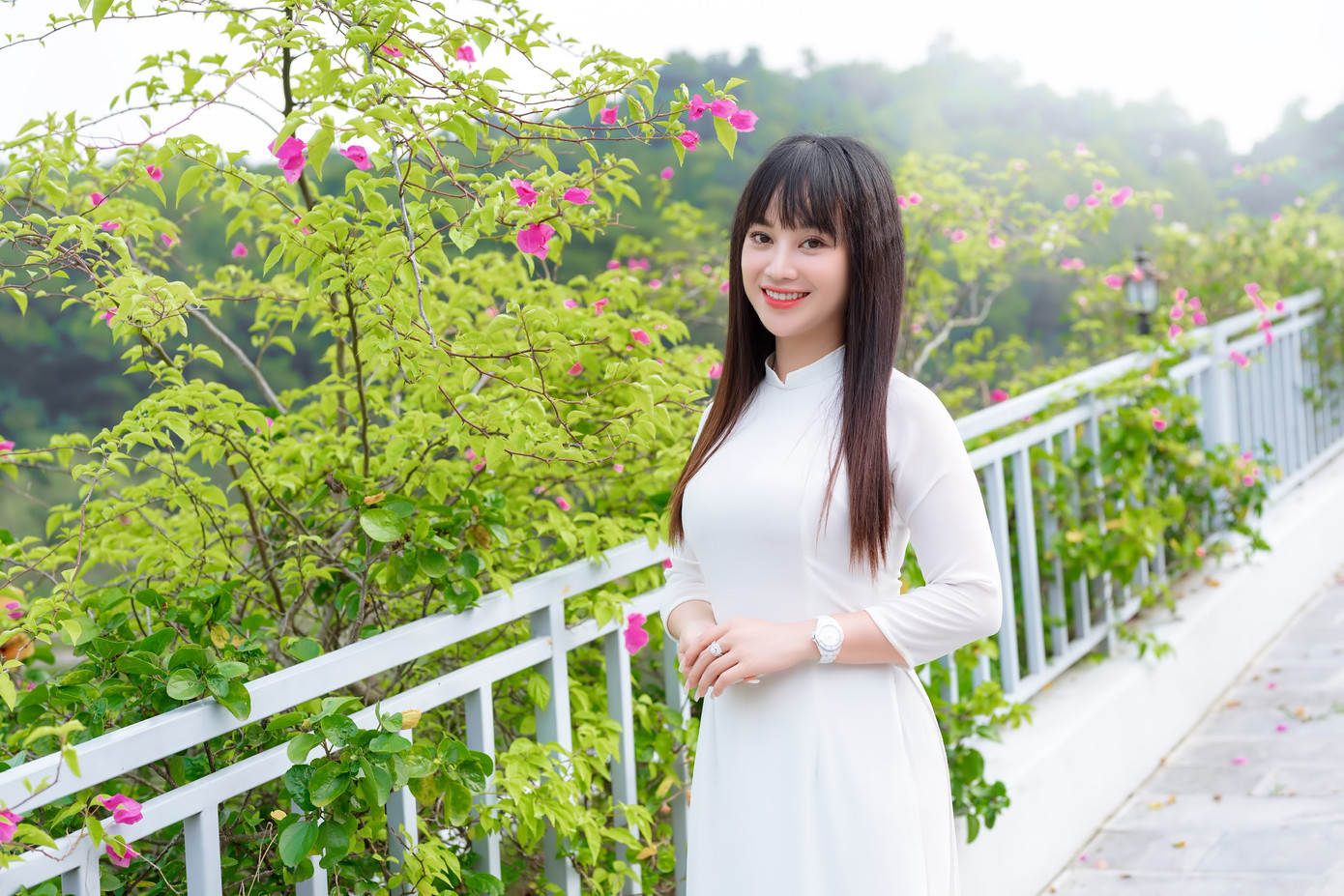 Nguyễn Thị Thu Hoa là một trong 10 'Gương mặt trẻ Việt Nam triển vọng' năm 2022.